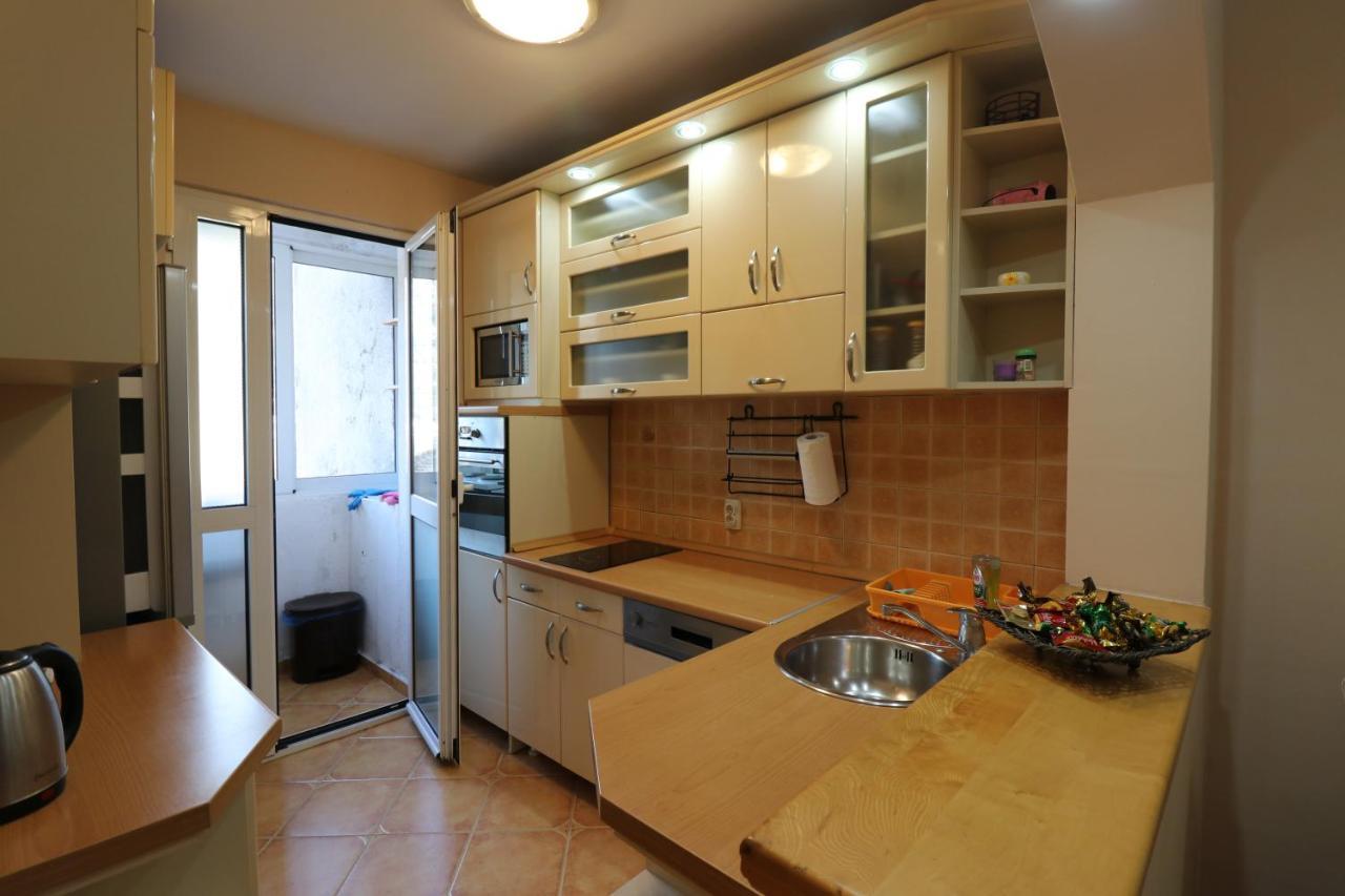 Apartment Nina Kotor Buitenkant foto