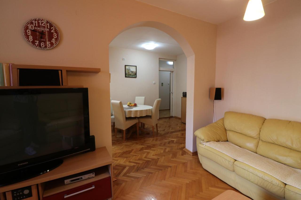 Apartment Nina Kotor Buitenkant foto