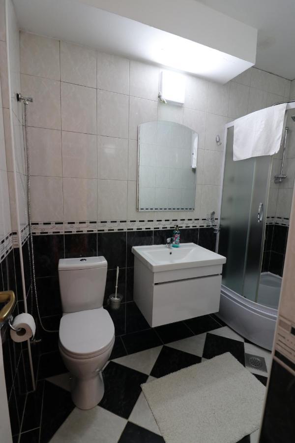 Apartment Nina Kotor Buitenkant foto