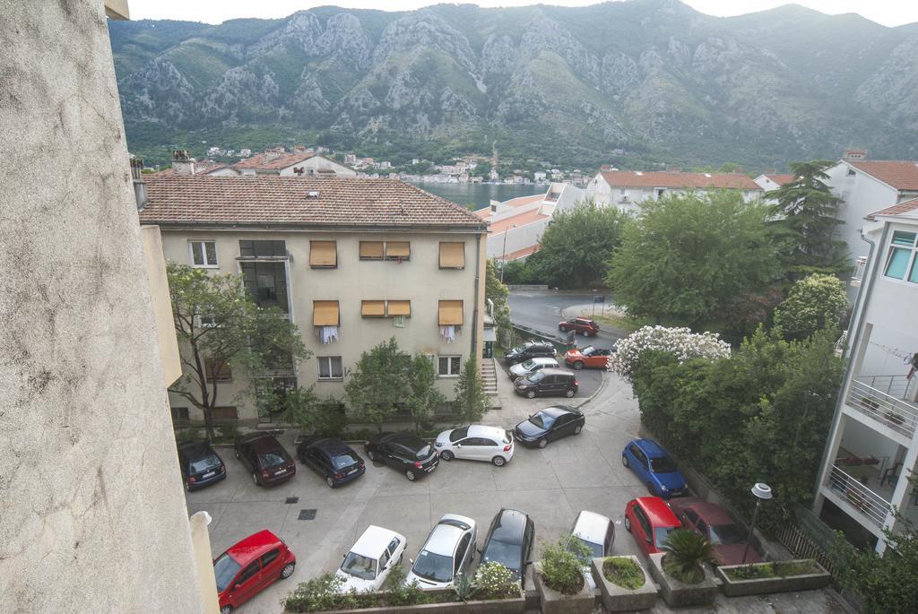 Apartment Nina Kotor Buitenkant foto